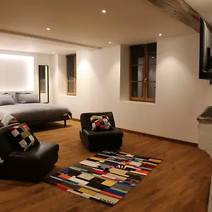  Séjour chez l'habitant Au Bord Du Rhône